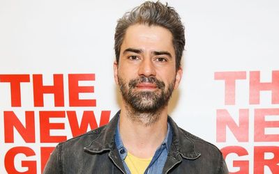 Who is Hamish Linklater: Father of Two Daughters With Lily Rabe & "Legion" & "The Newsroom" Actor? Age, Height, Parents, Net Worth & More